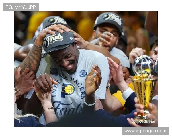 尼克斯NBA杯登顶引爆纽约，A史密斯视频狂欢见证荣耀时刻