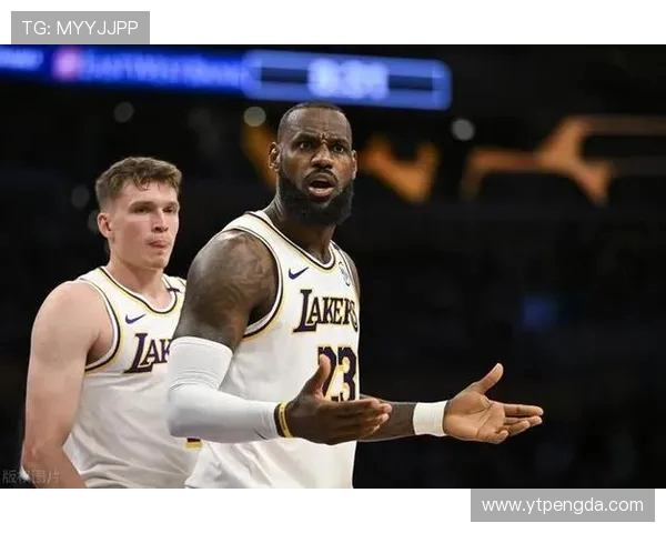 国王后三节三分13中2仍续命,德罗赞两记关键三分拖入加时 国王后三节三分13中2仍续命,德罗赞两记关键三分拖入加时