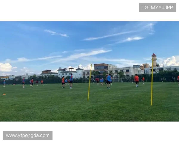 以易立发声蒋浩然脚踝崴伤恢复顺利预计一周重返赛场助力球队备战联赛